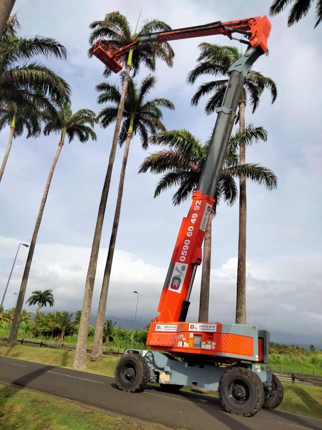 Photo chantier Nacelle Automotrice Articulée Haulotte 4