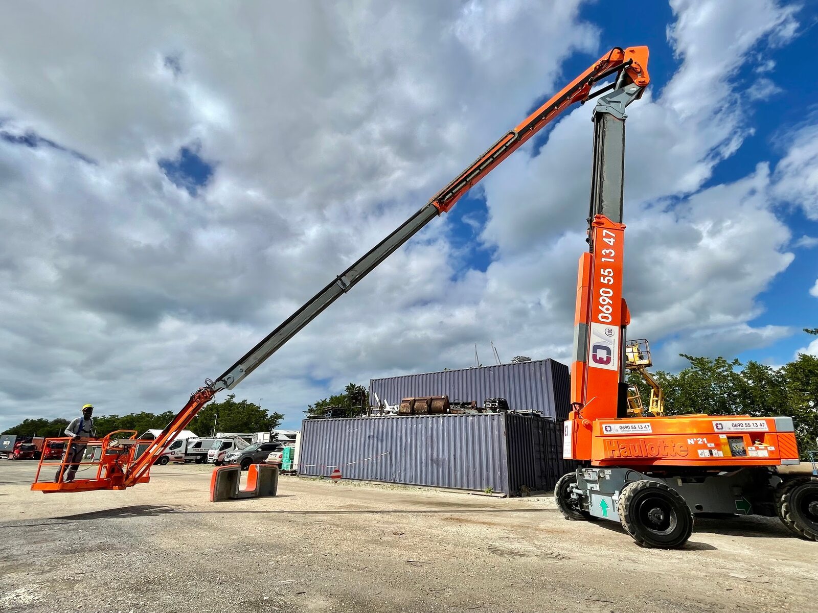 Photo chantier Nacelle Automotrice Articulée Haulotte 5